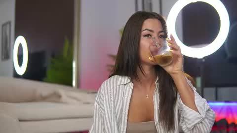 Snapshot of abbela_white chatting on June 2026 05:34:01 AM Alexa online show from June 2026 05:34:01 AM