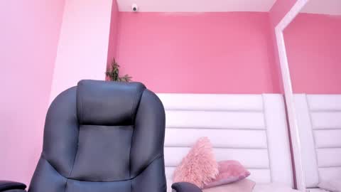 abbey_walker online show from February 2025 11:55:02 AM