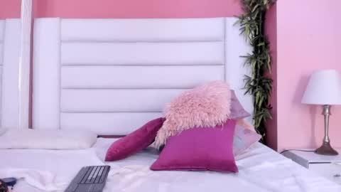 Snapshot of abbey_walker chatting on February 2025 03:37:01 AM abbey_walker online show from February 2025 03:37:01 AM