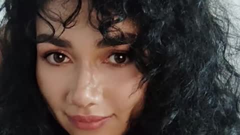 Martina online show from December 2025 12:45:01 PM