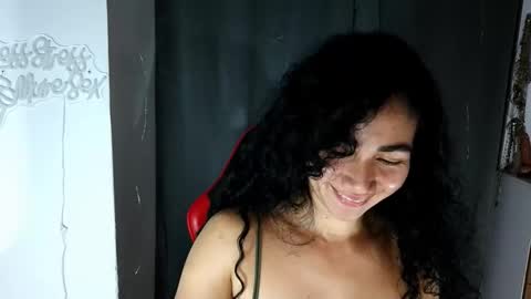 Snapshot of abbi_mooncb chatting on May 2026 03:17:01 PM Abbi mooncb online show from May 2026 03:17:01 PM