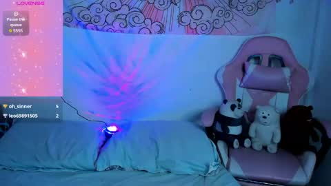 Snapshot of abbie_senjen chatting on May 2026 10:21:01 AM April online show from May 2026 10:21:01 AM