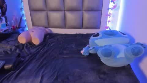 abbiee_collins online show from February 2026 11:33:02 PM