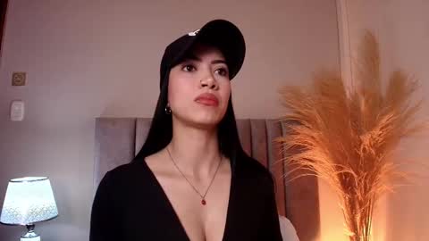 Abbie Joness online show from November 2025 11:44:02 AM