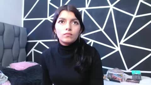 Snapshot of abby_and_chriss18 chatting on January 2025 02:58:01 AM Abby y Crhiss online show from January 2025 02:58:01 AM