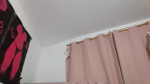 Snapshot of abby_moss_2 chatting on December 2025 09:18:02 AM abby_moss_2 online show from December 2025 09:18:02 AM