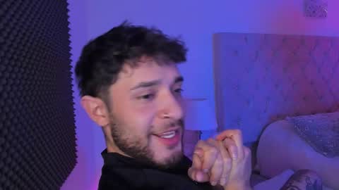 START TRANSMISSION ---- AM COLOMBIA TIME online show from December 2025 01:51:01 PM