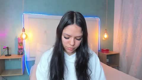 Abby Dixon  online show from February 2026 11:31:01 AM