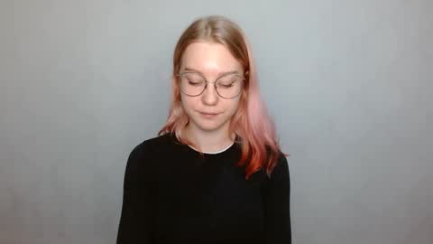 Snapshot of abbymoore__ chatting on December 2024 12:55:01 PM Abby Lovense is active online show from December 2024 12:55:01 PM