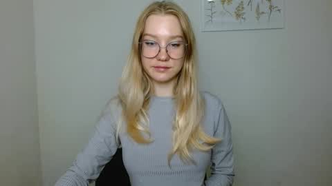 Snapshot of abbymoore__ chatting on September 2025 08:58:01 AM Abby Lovense is active online show from September 2025 08:58:01 AM