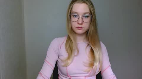 Snapshot of abbymoore__ chatting on December 2025 12:23:02 PM Abby Lovense is active online show from December 2025 12:23:02 PM