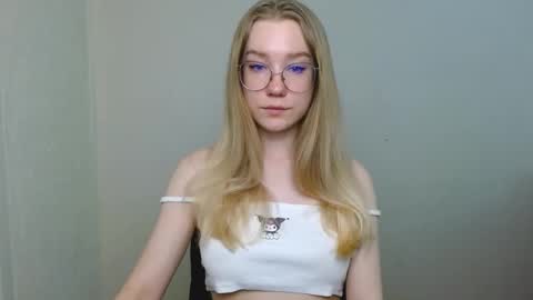 Snapshot of abbymoore__ chatting on February 2026 11:42:02 AM Abby Lovense is active online show from February 2026 11:42:02 AM