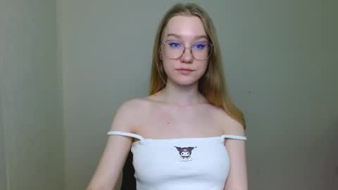 Snapshot of abbymoore__ chatting on February 2026 11:31:02 AM Abby Lovense is active online show from February 2026 11:31:02 AM