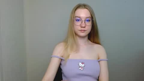 Snapshot of abbymoore__ chatting on March 2026 01:50:01 PM Abby Lovense is active online show from March 2026 01:50:01 PM