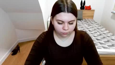 abbyvibe online show from November 2025 10:37:02 AM