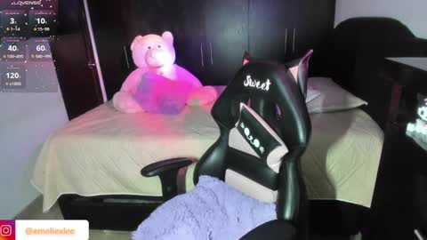 Snapshot of abbyxlee chatting on March 2025 10:15:02 PM online show from March 2025 10:15:02 PM