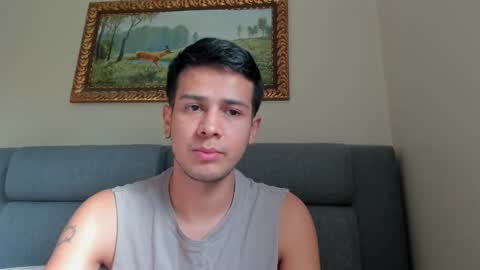 Independence model AbelAsburgo online show from October 2025 09:49:01 AM