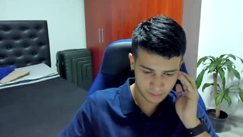 Independence model AbelAsburgo online show from October 2025 04:57:02 AM