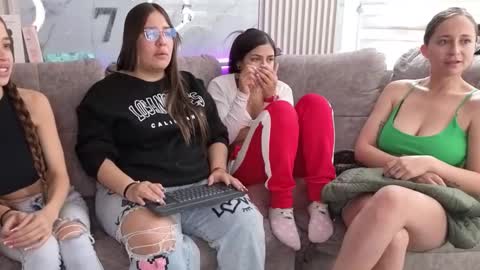 abella_as_ online show from March 2026 01:28:01 PM