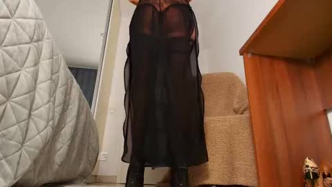 Mermaid online show from November 2025 09:03:01 PM