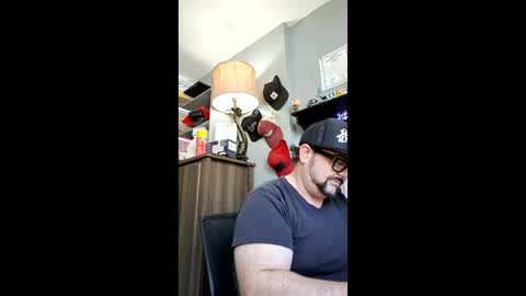 AJ online show from May 2026 10:04:02 PM
