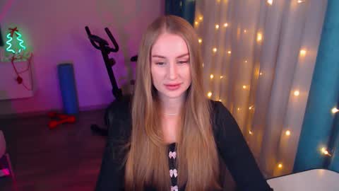 Snapshot of abigail_flex chatting on January 2025 05:33:01 PM Anna online show from January 2025 05:33:01 PM