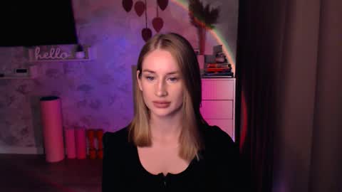 Snapshot of abigail_flex chatting on October 2025 06:29:01 PM Anna online show from October 2025 06:29:01 PM