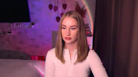 Snapshot of abigail_flex chatting on November 2025 06:46:02 PM Anna online show from November 2025 06:46:02 PM