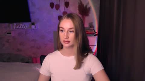 Snapshot of abigail_flex chatting on November 2025 06:46:02 PM Anna online show from November 2025 06:46:02 PM