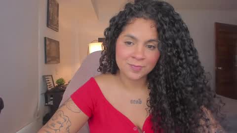 Snapshot of abigaill_13 chatting on January 2025 03:50:01 PM Abigail online show from January 2025 03:50:01 PM