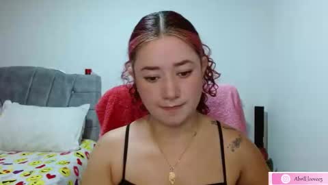 Snapshot of abril_lovee2 chatting on January 2025 03:51:01 PM Abril online show from January 2025 03:51:01 PM
