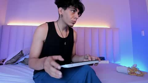 Snapshot of abrilandjulian chatting on May 2026 11:51:01 AM Abril and Julian online show from May 2026 11:51:01 AM