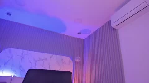 Snapshot of abrilbloom_ chatting on June 2026 02:53:01 AM abril online show from June 2026 02:53:01 AM