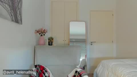 Helena online show from February 2025 01:44:02 PM