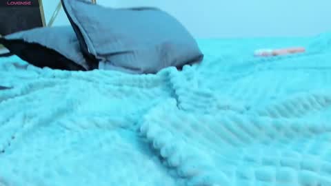 Snapshot of abrilsonne chatting on December 2024 07:18:02 AM AbrilSonne online show from December 2024 07:18:02 AM