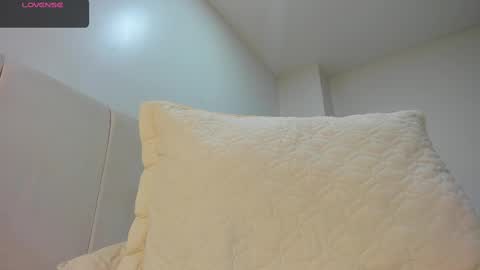 Snapshot of abrilsonne chatting on February 2025 12:54:02 AM AbrilSonne online show from February 2025 12:54:02 AM