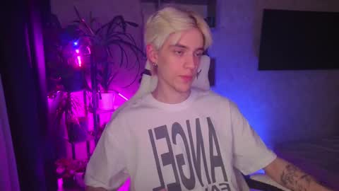 Nick online show from December 2025 01:52:02 PM