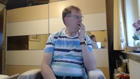 Snapshot of ach471 chatting on December 2025 09:49:01 AM ach471 online show from December 2025 09:49:01 AM