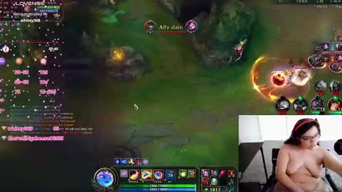 Snapshot of achubbygummy chatting on September 2025 10:21:01 PM AChubbyGummy online show from September 2025 10:21:01 PM