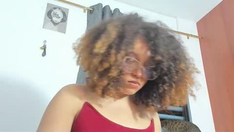 Snapshot of ada_gales_ chatting on November 2025 04:56:01 AM Isa online show from November 2025 04:56:01 AM