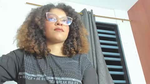 Snapshot of ada_gales_ chatting on November 2025 03:06:01 AM Isa online show from November 2025 03:06:01 AM