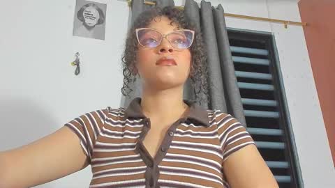 Snapshot of ada_gales_ chatting on November 2025 05:21:02 AM Isa online show from November 2025 05:21:02 AM