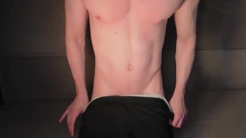 Adam online show from November 2025 04:32:02 PM