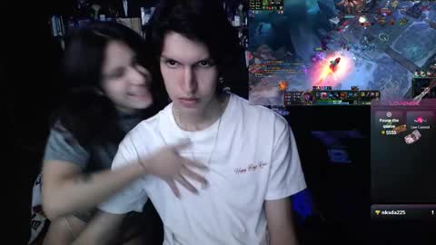 Snapshot of adam_and_abby_ chatting on February 2025 04:21:02 AM adam and abby online show from February 2025 04:21:02 AM