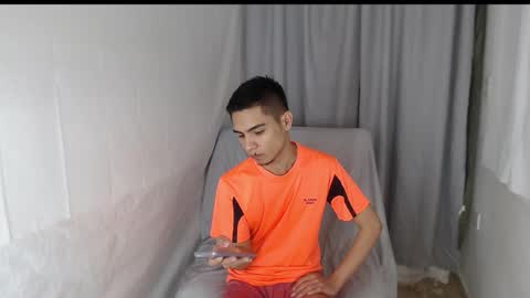 Snapshot of adam_sinclair chatting on December 2025 01:13:01 AM adam_sinclair online show from December 2025 01:13:01 AM