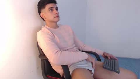 Hello guys excuse my absence I will be absent for several days for health reasons I hope you understand thank you very much. online show from November 2025 09:42:02 AM