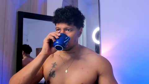 adambrocs1 online show from April 2026 03:28:01 PM