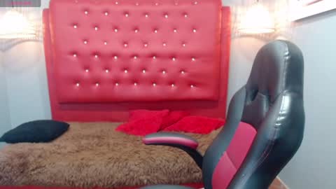 Adam online show from January 2025 10:43:01 AM