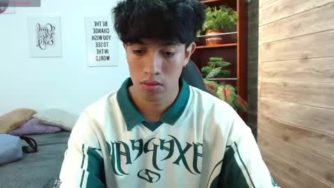 Adam online show from April 2026 08:24:02 PM