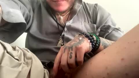 adamgelz online show from November 2025 04:42:01 PM